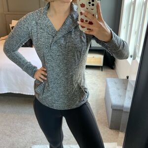 Beyond Yoga marl gray jacket / long sleeve top - Size Small